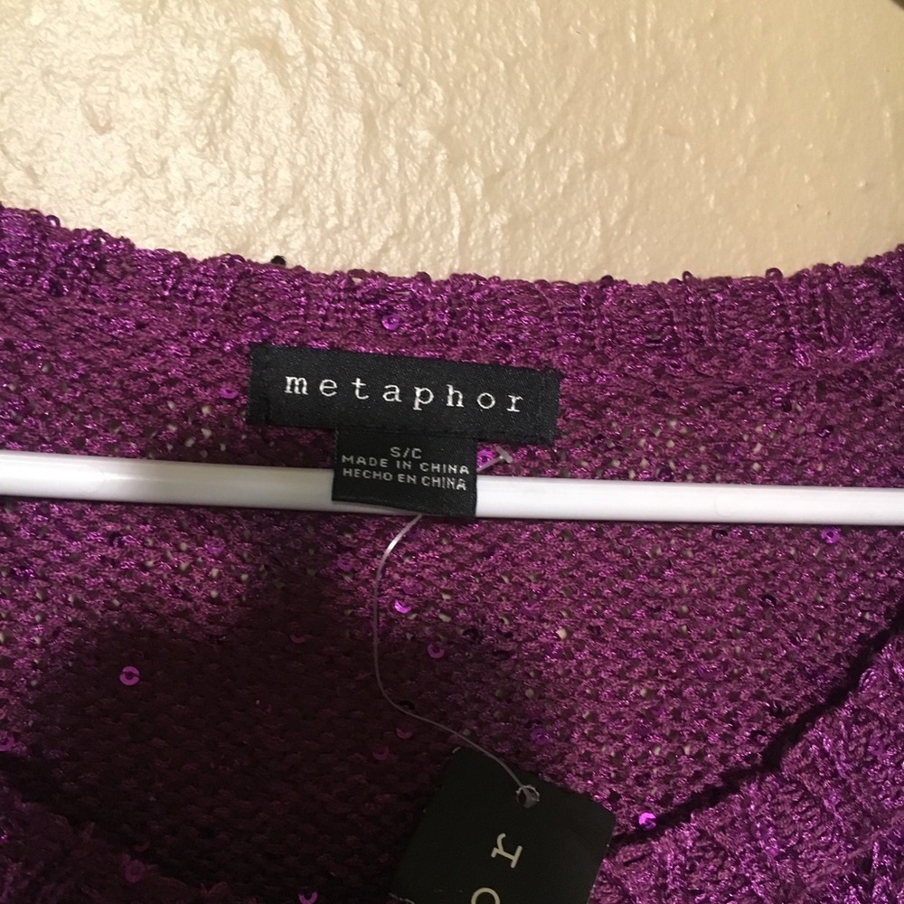 Sweater - Picture 2 of 2